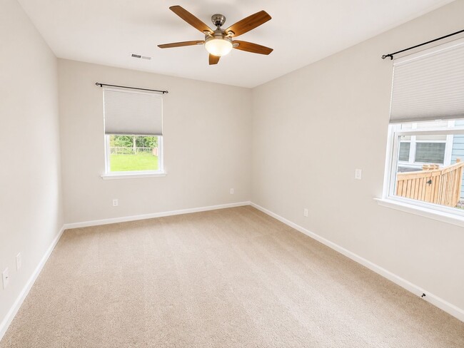 Building Photo - 119 Cherry Grv Dr