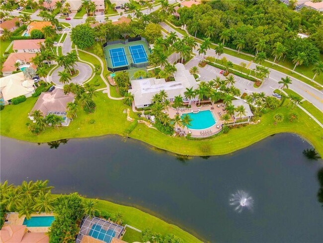 Building Photo - 20107 Ocean Key Dr