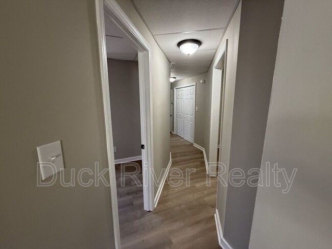 Building Photo - 1409 Highland Ave