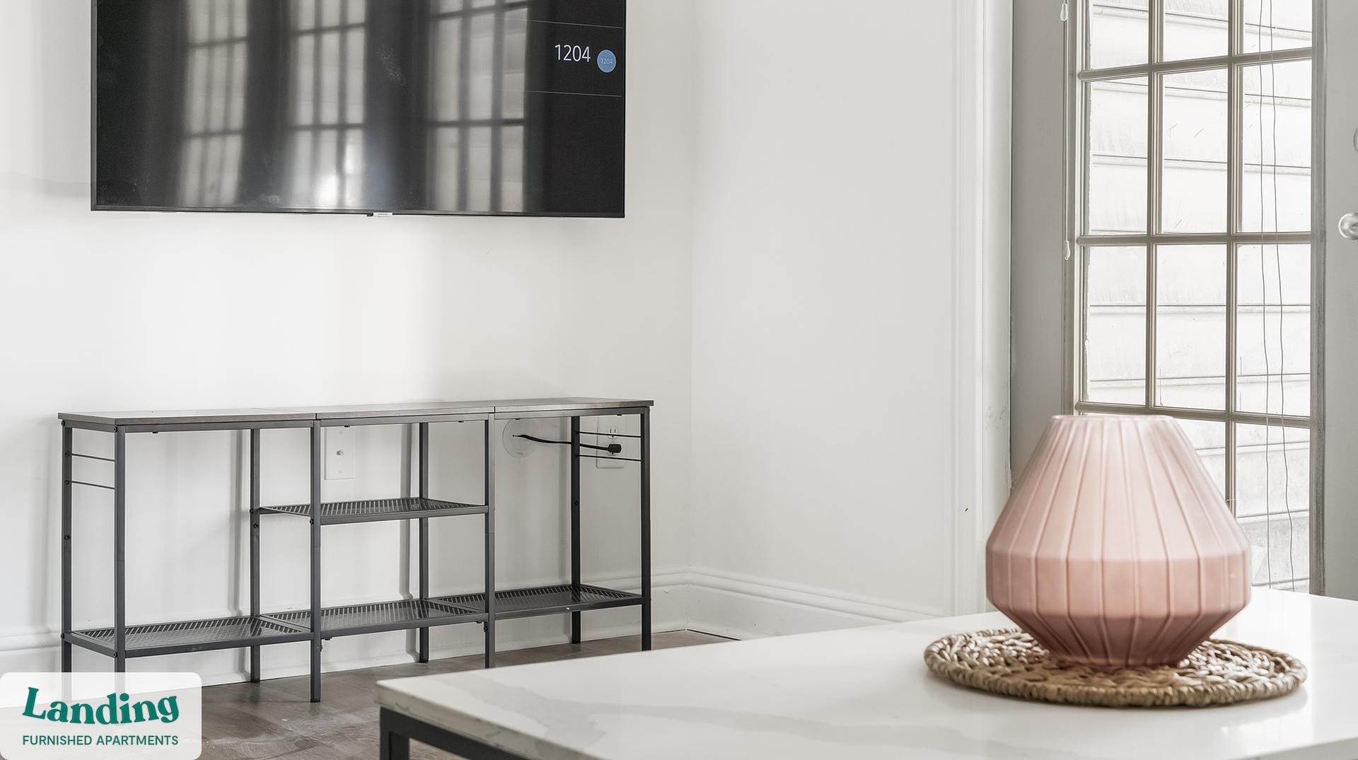 Building Photo - 925 Canterbury Rd NE