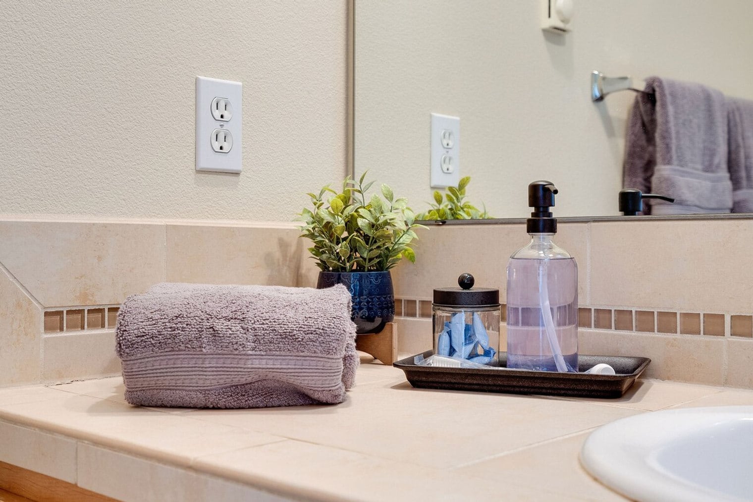 Building Photo - 219 Nickerson St