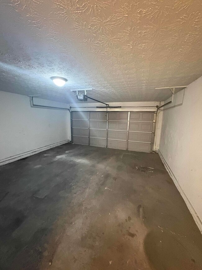 Building Photo - 508 Bridgeport Pl