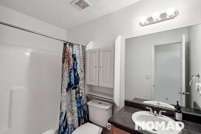 Building Photo - Charming 3BR House in Acworth
