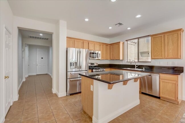 Building Photo - 10948 Positano St