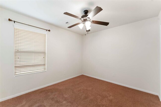 Building Photo - 1251 Kaliste Meadow Dr