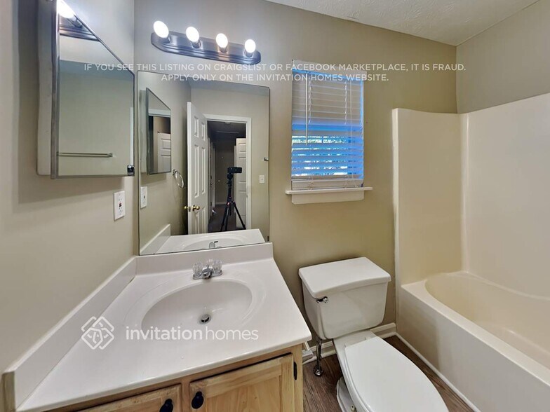 Building Photo - 1461 Glynview Cir