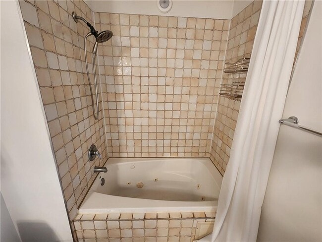 Building Photo - 195 Arizona Ave NE