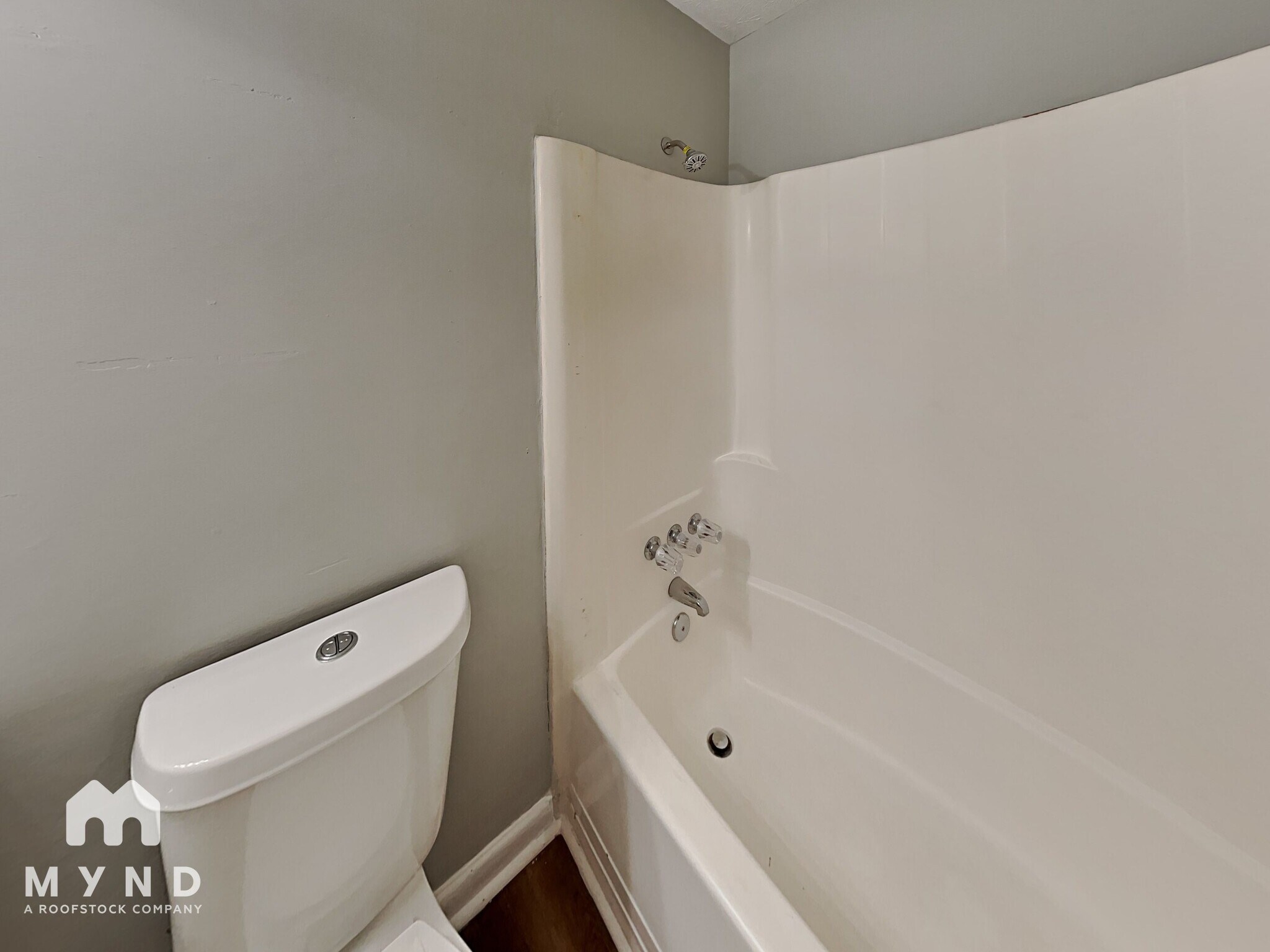 Building Photo - 199 Woodcrest Way