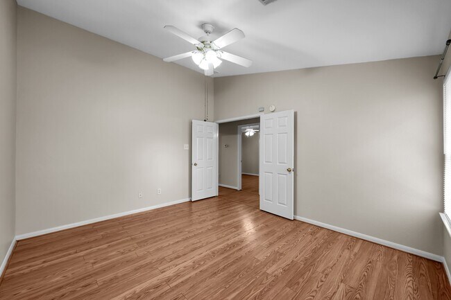 Building Photo - 32111 Willow Creek Park