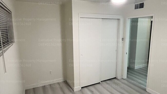 Building Photo - Remodeled 3 bedroom/ 2 bathroom home