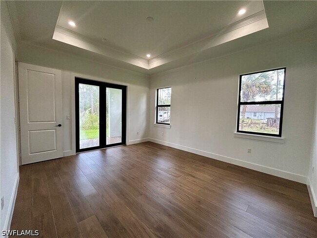 Building Photo - 3724 2nd Ave NE