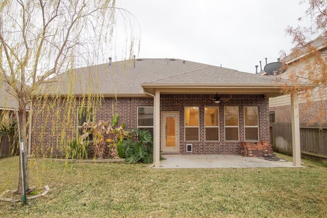 Building Photo - 7042 Bristol Memorial Dr