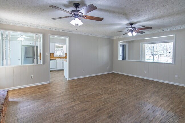 Building Photo - 1026 Denney Rd