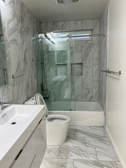 Building Photo - 33751 El Encanto Ave