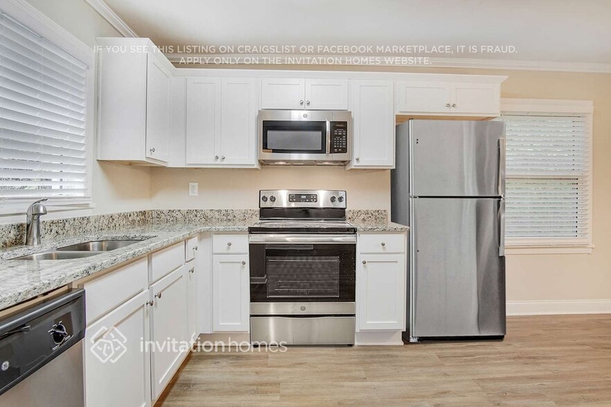 Building Photo - 3751 Clovis Ct NW