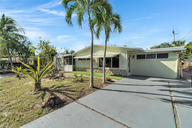 Building Photo - 4541 NE 6th Terrace