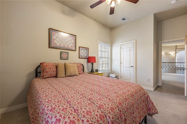 Building Photo - 2616 S Everest Ave