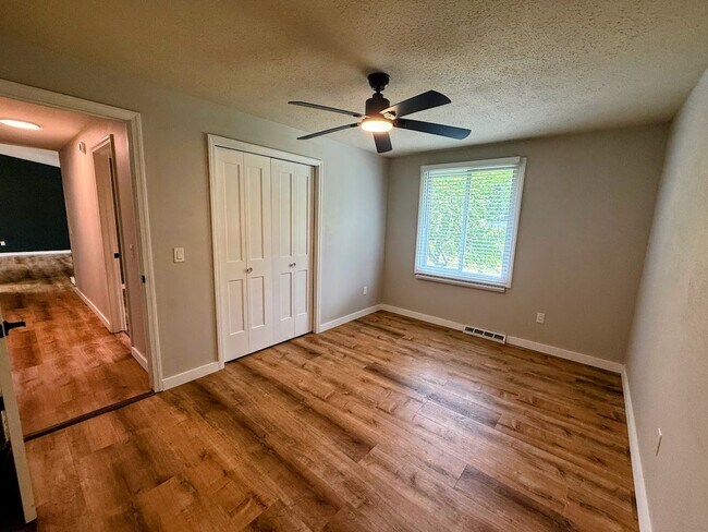 Building Photo - Four-bedroom two-bathroom home for rent in Jackson Township