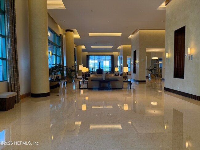 Building Photo - 1431 Riverplace Blvd