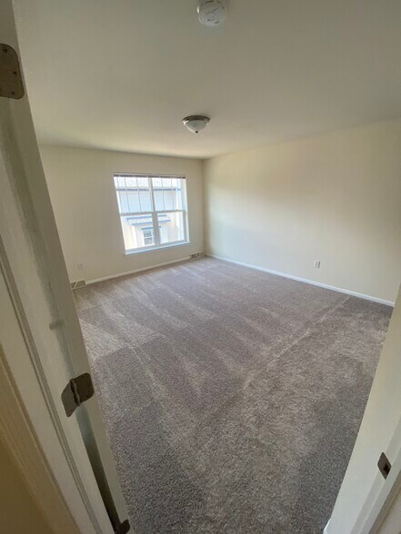 Building Photo - 109 Alena Ln