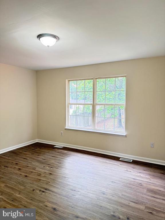 Building Photo - 5703 Westchester Ln