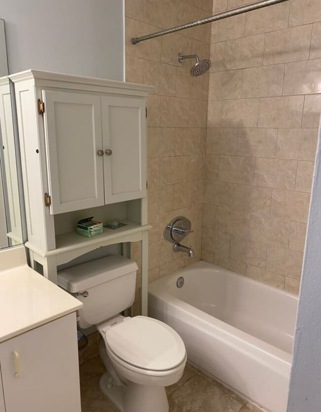 Building Photo - 10266 Serene Meadow Dr N