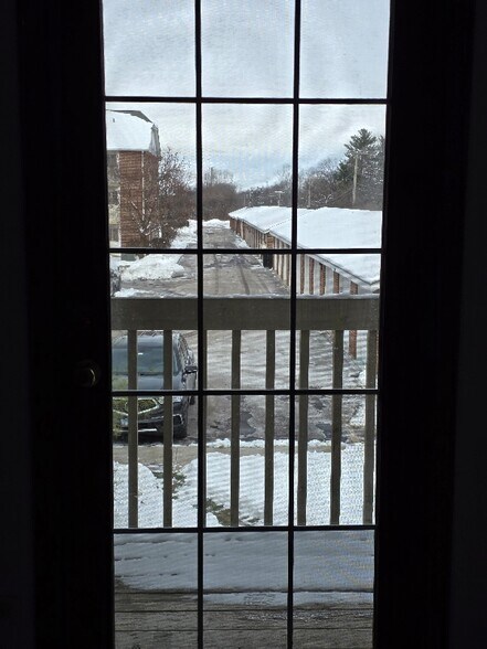 Building Photo - 531 Leah Ln