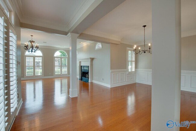 Building Photo - 3017 Brunswick Cir SE