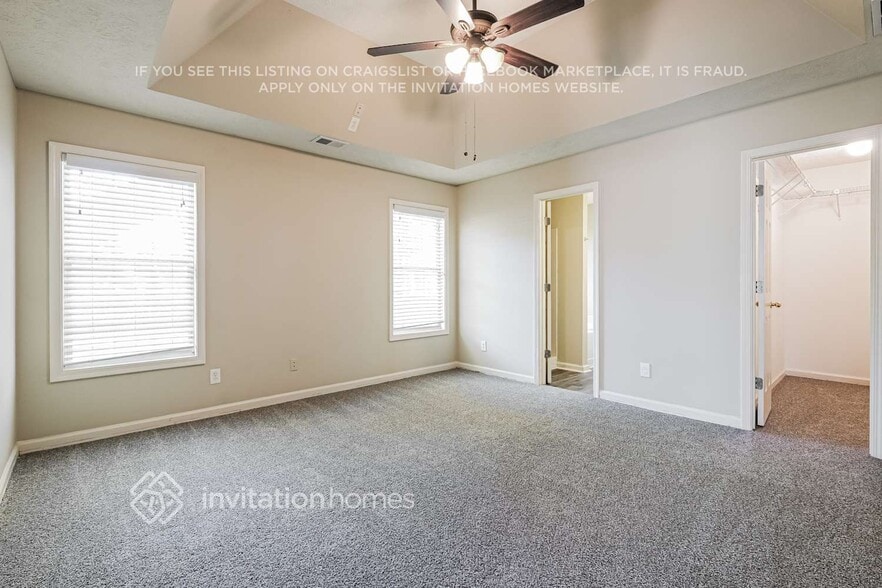 Building Photo - 2604 Carolina Ct