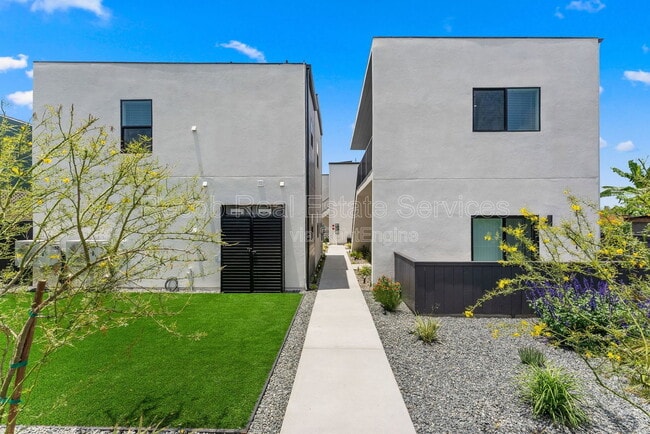 Building Photo - 5250 Adams Ave