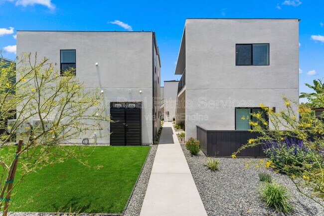 Building Photo - 5256 Adams Ave