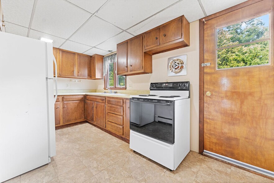 Building Photo - 1126 Elmwood Ave