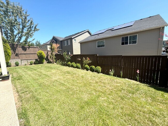 Building Photo - Beautiful 5 Bedroom with Den/Office and Large Bonus Room in Bethany Ridge!!!