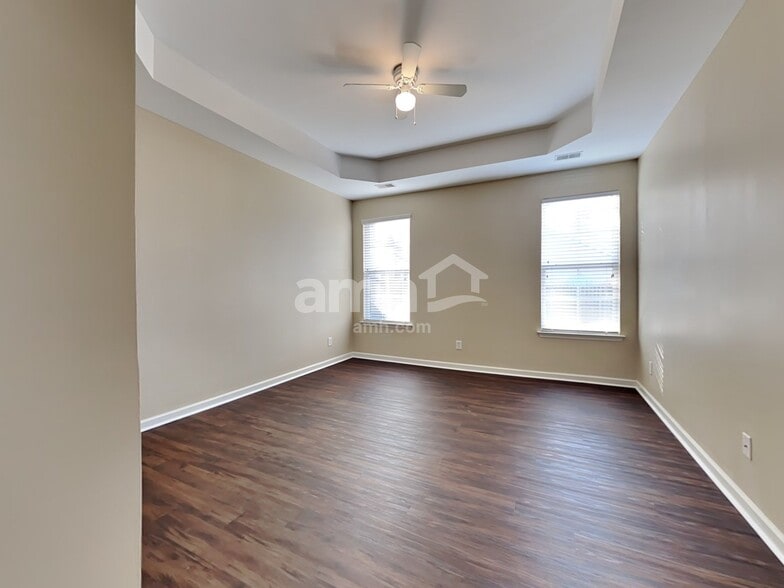 Building Photo - 2993 Nantuckett Ave