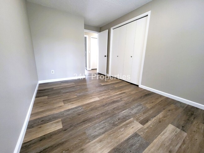 Building Photo - Winter discount - $200 OFF - 3BD I 2BA in ...