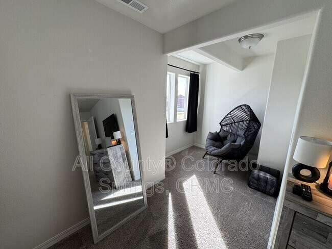 Building Photo - 8145 Phyllite Dr