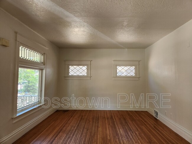 Building Photo - 1718 8th Ave