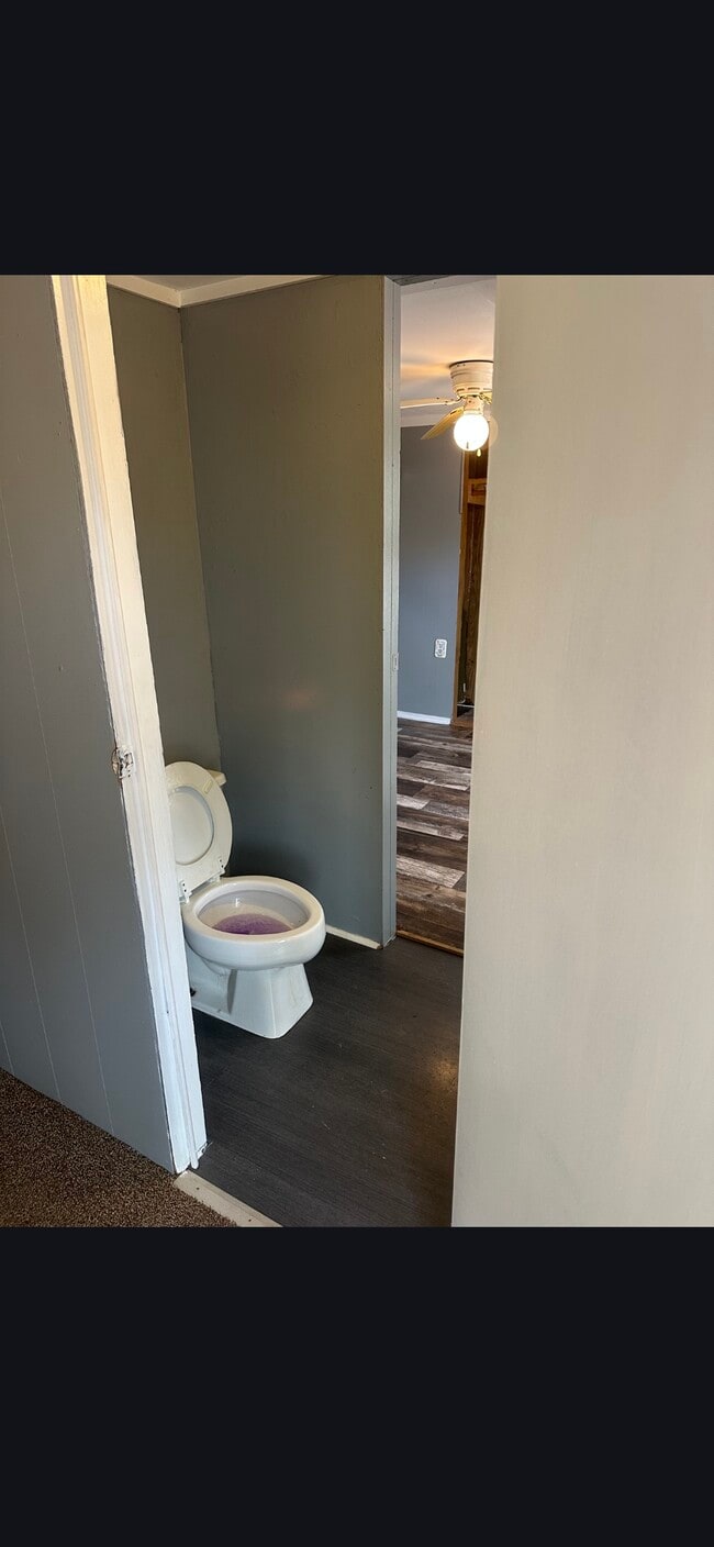 Building Photo - 8910 Via Ln