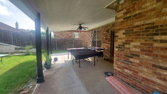 Building Photo - 1108 Calla Lily Boulevard