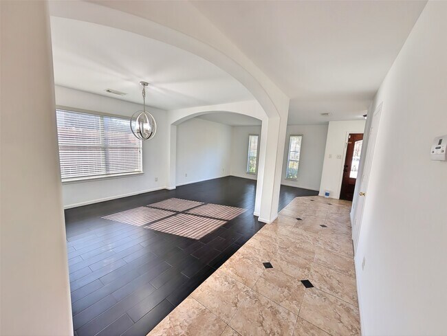 Building Photo - 18119 Sweet Juniper Ln