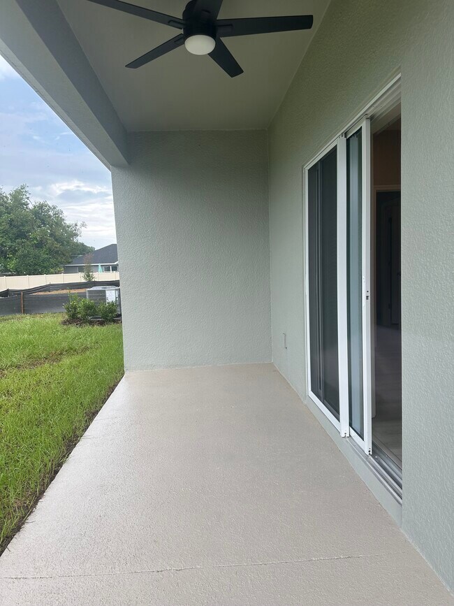 Building Photo - 1300 Plumbago Ct