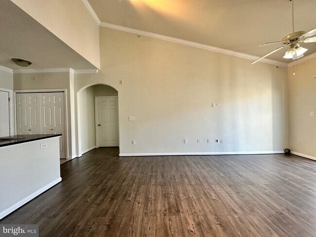 Building Photo - 12925 Centre Park Cir
