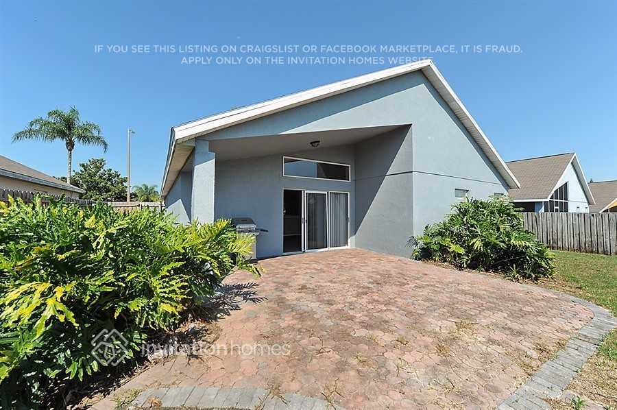 Building Photo - 330 King George Dr