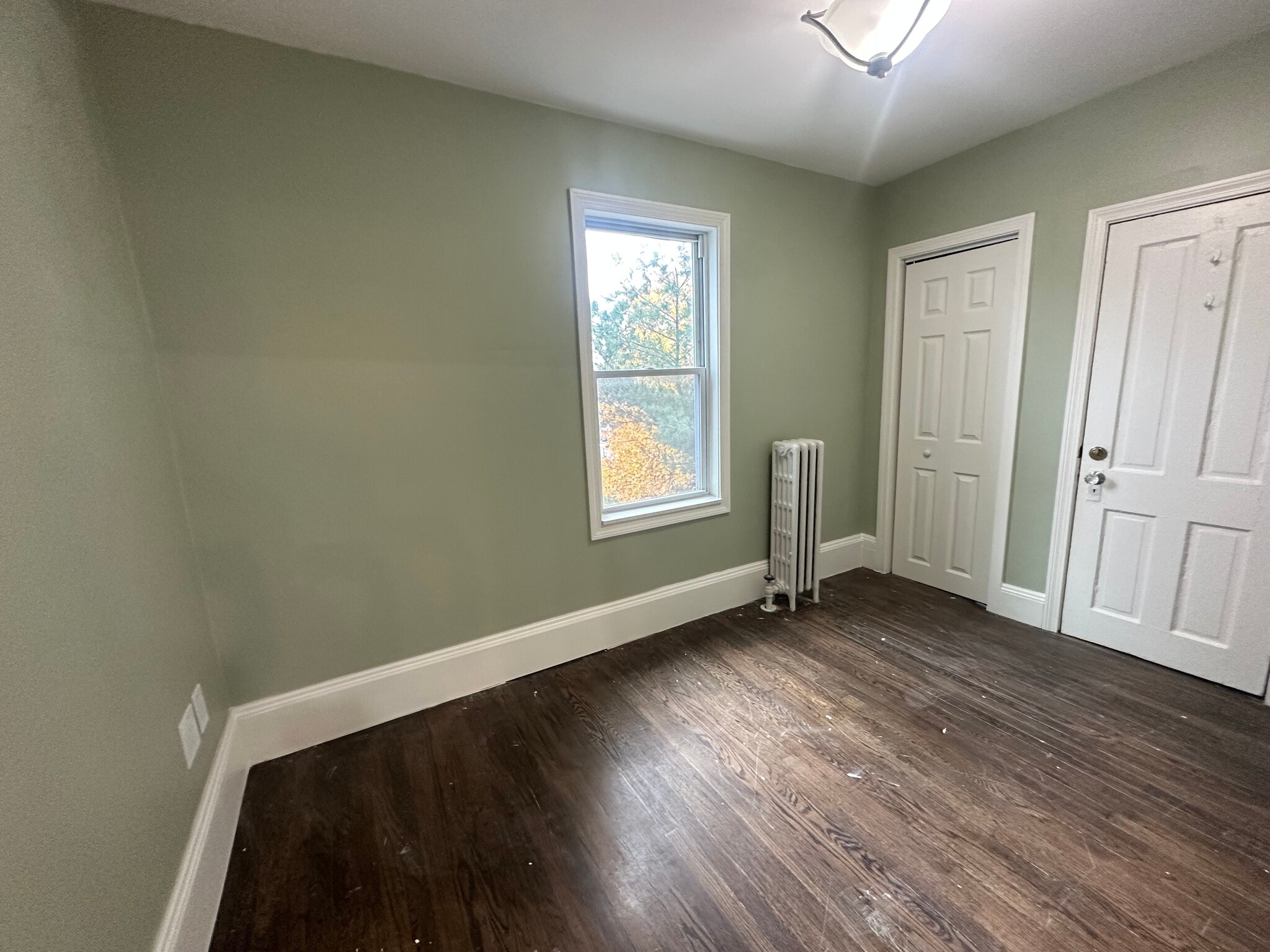 Building Photo - 13 Gladstone St