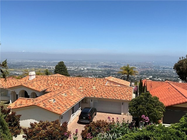 Building Photo - 3160 Crownview Dr