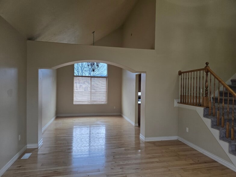 Building Photo - 10253 S Chestnut View Ct