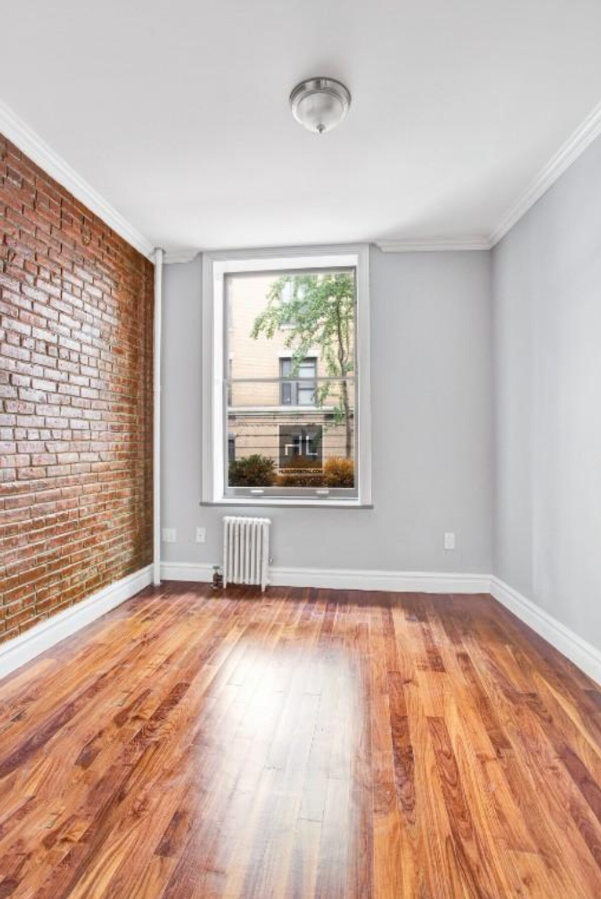 Building Photo - E 3RD ST.