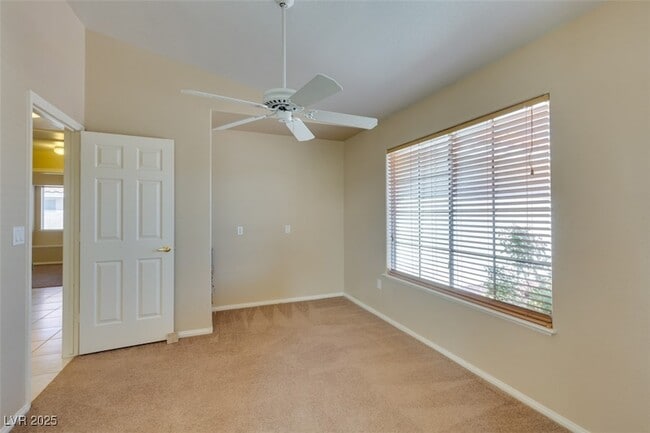 Building Photo - 1744 Knotty Pine