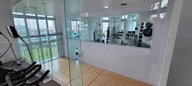 Building Photo - 350 S Miami Ave