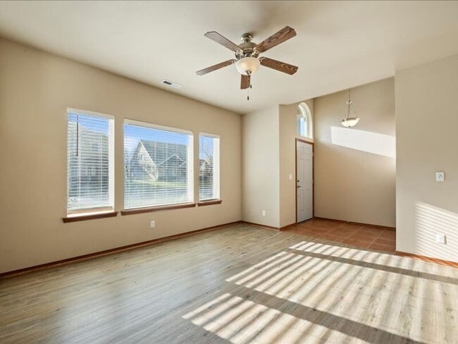 Building Photo - 540 Fort St